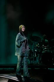 Billie eilish on the june 2021 cover of british vogue. Grammys 2021 Watch Billie Eilish S Incredible Performance Glamour