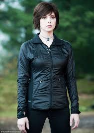 Short hair ashley greene wish i had the guts to do this short permed hair short hair styles short hair 50. Ashley Greene Reveals Hollywood S Impossible Standards In Health Magazine Daily Mail Online