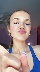 Kristin Tull's Instagram, Twitter & Facebook