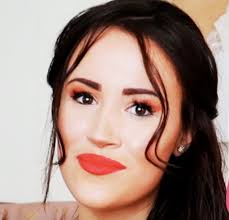 Meet Ina: That Feminine Housewife — The Not-So Desperate Housewives