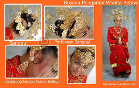 Pakaian adat betawi dki jakarta meski secara historis suku betawi bukanlah suku asli dki jakarta kebudayaan dan adat istiadat dari suku ini semenjak dahulu terlanjur telah dikenal luas sebagai simbol atau ikon budaya jakarta. Pakaian Adat Pria Dan Wanita Provinsi Dki Jakarta Betawi Dtechnoindo Pose Pengantin Pria Pakaian Tari Wanita