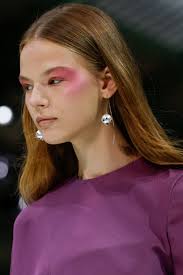 Valentino Spring 2018 Ready To Wear Fashion Show Catwalk Makeup Editorial Makeup Vogue Beauty