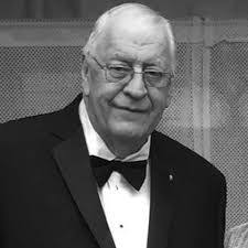 Eric Linstad's Instagram, Twitter & Facebook