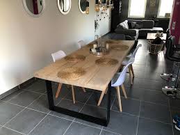 Table Elsa De 2m50 Sur 1m En Chene Massif Effet Vieille Planche Pieds Metal Carres C Salle A Manger Bois Table De Salle A Manger Bois Table Salle A Manger