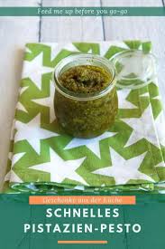 Klein Grun Und Unwiderstehlich Pistazienpesto In 2020 Pistazienpesto Nudelsosse Rezept Fruhlingsrezepte