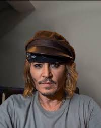 I miss that special person who is always the one behind my smile😊 and  makes me feel loved 🥀❤️ Darling, you are my treasure; My life depends