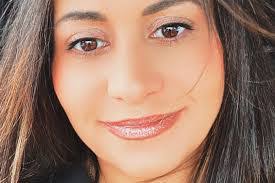 Sabrina Oakley's Instagram, Twitter & Facebook