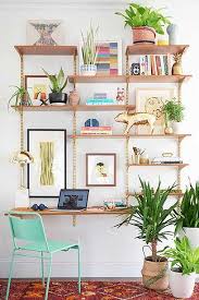 The Best Plants For Offices Are Those That Do Well In What Is Often A Dry Drafty Environment With Limited Lighting T Retro Home Retro Home Decor Unique Desks