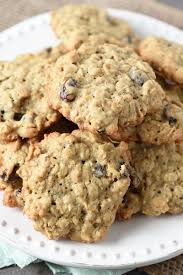 Bake Up A Quick Dessert Oatmeal Raisin Cookies Reminiscent Of Grandma S Oatmeal Cookies Th Easy Oatmeal Raisin Cookies Oatmeal Raisin Cookies Oatmeal Raisin