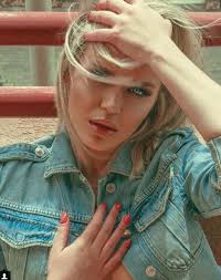 FURTUNE NE ADMINISTRATE, JA MINISTRITE QE PREKEN