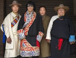 Men in Tibetan traditional dress | Ten ...