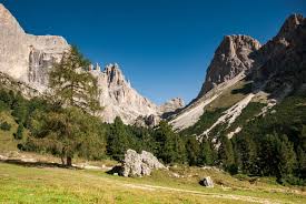 7 ski resorts, 210 km of pure fun, 150 ski. Val Di Fassa Insolita Il Giro Delle Cigolade Occhiocotto