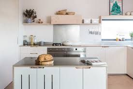 The pros & rave reviews: Birch Plywood Keeps Things Light In A Cotswolds Kitchen