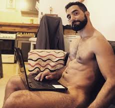 Xumble nos muestra el lado más desinhibido de Santiago