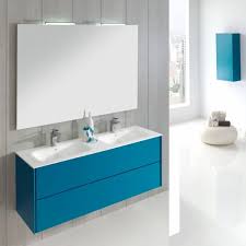 Une salle de bain bleue, c'est tout much ? Magasin De Vente De Carrelage Pour Salle De Bain A Cabries A Proximite De Plan De Campagne Ambiance Carrelages