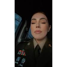 HAPPY 10 YEAR ANNIVERSARY TO ME!! 🥳💪🏼🇺🇸