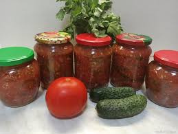 салат из огурцов в томате на зиму обалденный рецепт Obaldennyj Salat Na Zimu Salat Iz Ogurcov V Tomatnom Souse Bez Sterilizacii V 2020 G Salat Iz Ogurcov Salaty Sousy