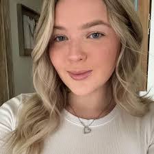 Jocelyn Starr's Instagram, Twitter & Facebook