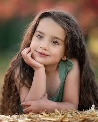 Holly Ely (hollygail3)