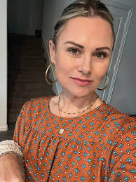 What are you wearing to the school dance?