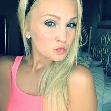 Lauren McGregor (laaaaurenm)