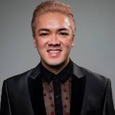 Lorie Cantu's Instagram, Twitter & Facebook