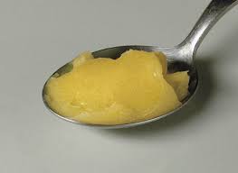 Der butter wird das wasser, der milchzucker und das milcheiweiß entzogen und deshalb auch als geklärte oder geläuterte butter bezeichnet. Butterschmalz Wiktionary