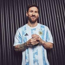 ljoˈnel anˈdɾez ˈmesi ( слушать); Leo Messi Wearemessi Twitter