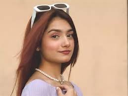 5 Contrast Blouses By Priya Mani Raj For Designer Sarees