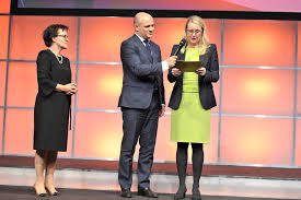 ✓ margarete schramböck, 50, övp: Staatspreis Innovation 2019 Mit Bm Dr Margarete Schrambock Inkl Sonderpreise Econovius Und Verena Bundesministerium Fur Digitalisierung Und Wirtschaftsstandort Apa Fotoservice