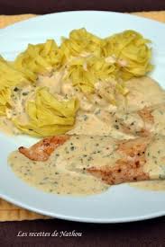 Une Delicieuse Sauce Qui Accompagne Tres Bien Le Poulet Ou La Dinde Par Exemple Avec Des Pates Ou Escalope De Poulet Recette Escalope Recettes De Cuisine