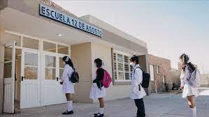 En todo el país, la vuelta a clases se efectuará de manera gradual y sujeta a los parámetros sanitarios de cada jurisdicción. Argentina Mas De 10 Mil Alumnos De San Juan Vuelven A Clases Presenciales En Medio De