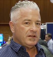 Canadian online gambling tycoon avoids jail in U.S., slams B.C. government 