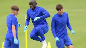 Lifebogger dépeint des faits indicibles de son enfance, à. Football N Golo Kante De Retour A L Entrainement De Groupe Avec Chelsea Le Quotidien