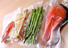 Il box interno ha un'altezza di 140 mm che permette di avere a disposizione un volume ideale (7,5 litri) anche per alimenti di dimensioni importanti, ma al tempo stesso consente di inserire la macchina per il sottovuoto in un cassetto di. Sottovuoto Tabella Di Conservazione Degli Alimenti Naturalmente Farma