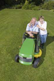 It keeps blowing the 20 amp fuse as soon as i. My John Deere L110 Blows Fuses