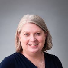 Kelly Bean's Instagram, Twitter & Facebook