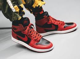 Air Jordan 1 Retro High Og Chicago White And Black Varsity Red Air Jordan 1 In 2020 Air Jordans Jordan 1 Jordans