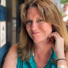 Michael Jackson using his normal voice at James Brown's funeral in 2006