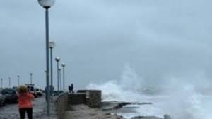 A raíz del mal clima que azota a mar del plata y la región, con motivo de preservar la integridad de la comunidad educativa, desde el gobierno local anunciaron que no se dictarán clases en todos los niveles del distrito de general pueyrredon durante el turno mañana del próximo martes. El Clima En Mar Del Plata Para Este Lunes Mdpya Voces De Una Ciudad Cambiante
