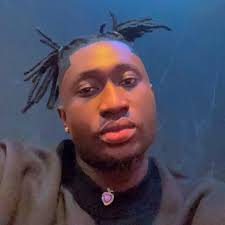 Today in things I've never seen before, referee David Webb goes down after  a hard collision, and Jamie Vardy of Leicester City reaches down and grabs  the whistle from around his neck