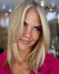 Creating a soft root with a popping blonde created by @jena_jenamorganhair  beach waves by @megan_ashleigh_jenamorganhair #ballitosalons  #ballitostylists #blonde #balayage #iloveballito❤️