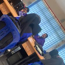 Kolej vokasional (kv) adalah sebuah sekolah harian yang mengutamakan latihan kemahiran selain daripada teori kepada para pelajar lepasan pt3. Kolej Vokasional Ipoh College Academic Building In Ipoh