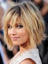 Coiffure Avec Un Carre Plongeant Http Tendances Coiffures Info 454 Coiffure Avec Un Carre P Coiffure Carre Degrade Coiffure Carree Coiffure Carre Plongeant