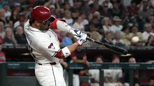 Mariners Land Slugging 3B Suárez