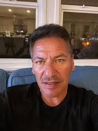 hello my name is niko. i am from panamá.