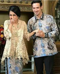 Leo messi 2015 / lionel messi waiting messi 2015 png transparent png transparent png image pngitem.lionel messi is a football player from argentina who plays for fc barcelona. Pin Oleh Olynn Az Olynn Di Tradisonal Busana Batik Pakaian Gaun Batik
