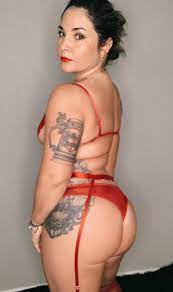 Trying to spruce up my mom bod with fancy lingerie - Reddit NSFW