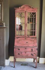 Then, thick streaks of chalk paint were applied using a strip of cardboard. Annie Sloan There Was An Interesting Response To The Facebook