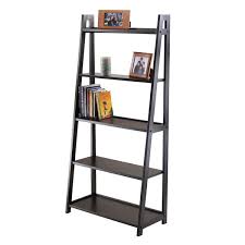 Découvrez un charmant meuble en escalier blanc, qui s'intégrera à merveille dans votre chambre ou dans votre salon. Winsome Wood Etagere Escalier Adam 5 Tablettes 58 Noir 20513 Rona